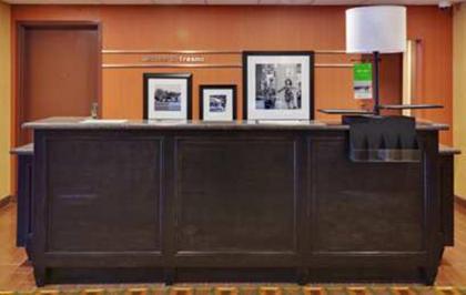 Hampton Inn & Suites Fresno - Northwest - image 2