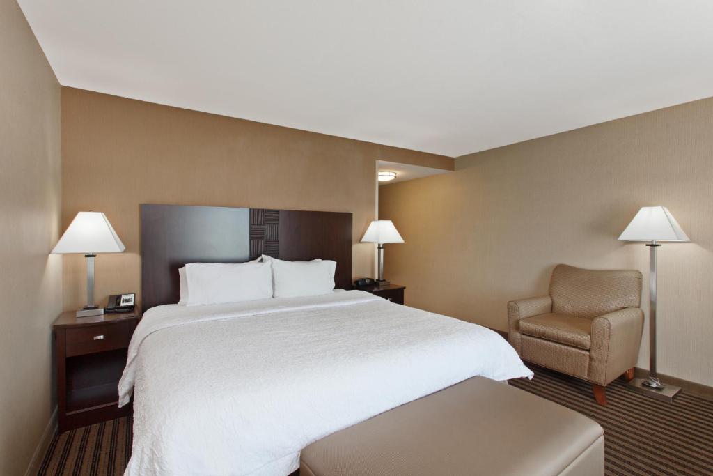 Hampton Inn & Suites Fresno - Northwest - image 7