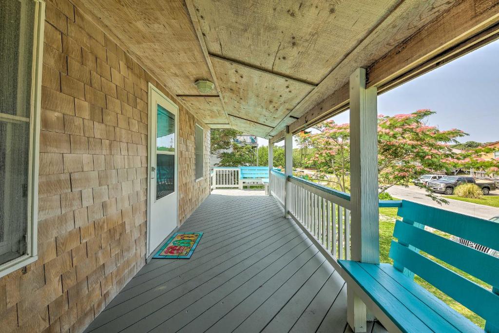 Outer Banks Cottage - Walk to Frisco Beach! - main image