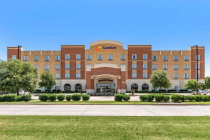 Comfort Suites Frisco - image 4