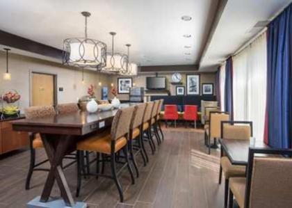 Hampton Inn & Suites Dallas/Frisco North-Fieldhouse USA - image 7