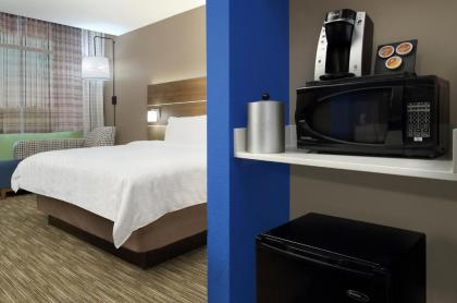 Holiday Inn Express & Suites - Frisco NW Toyota Stdm an IHG Hotel - image 11