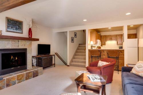 Spruce Point Townhouse - image 2