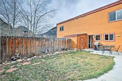 Dog Friendly townhome with Yard Walk to DtWN Frisco Colorado