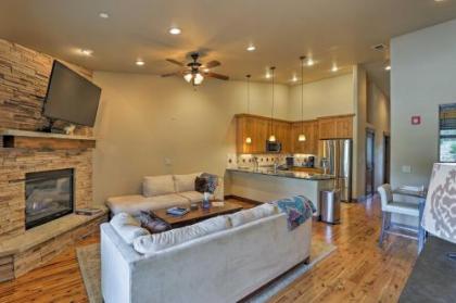 Elegant Frisco Condo with Private Hot Tub and Mtn Views