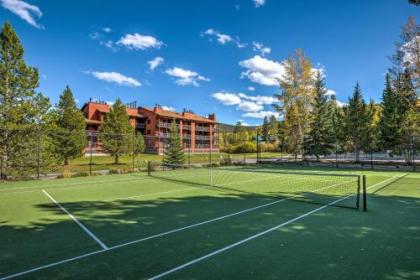 Mountainside Retreat with Balcony Walk to Downtown! - image 3