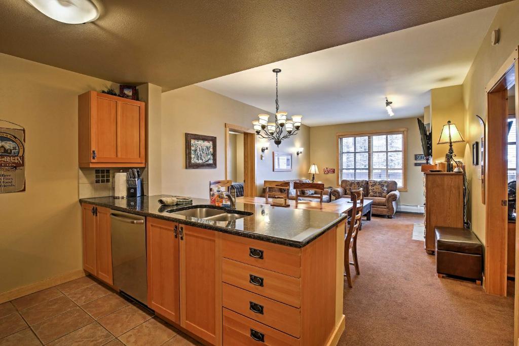 Copper Mtn Condo in Center Village - Walk to Lift! - image 2