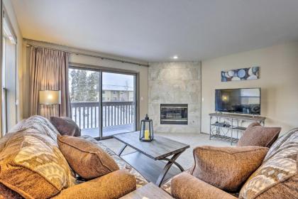 Sleek Frisco townhome with Views 8 mi to Copper mtn Frisco Colorado