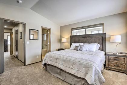 Sleek Frisco Townhome with Views 8 Mi to Copper Mtn - image 15