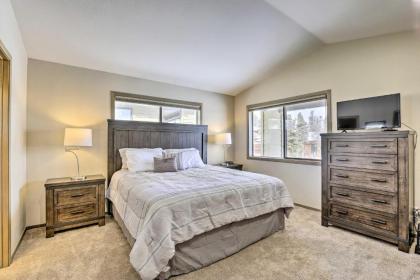 Sleek Frisco Townhome with Views 8 Mi to Copper Mtn - image 18