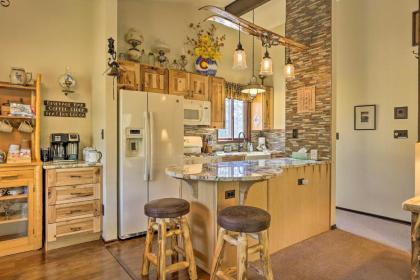 Updated Cabin with Rustic Charm Walk to Town! - image 16