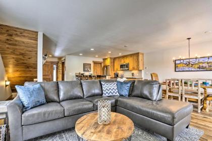 Frisco Family Townhome with Fireplace and Balcony! - image 12