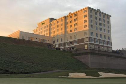 Holiday Inn & Suites Front Royal Blue Ridge Shadows an IHG Hotel - image 5