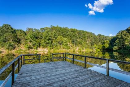 Cottage w 2 Private Lakes & River Access Fire Pit - image 3