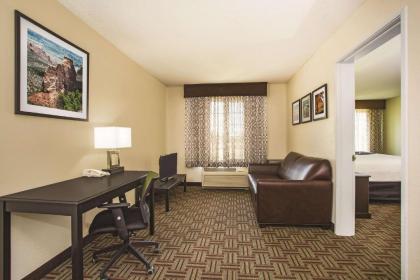 La Quinta by Wyndham Fruita - image 11