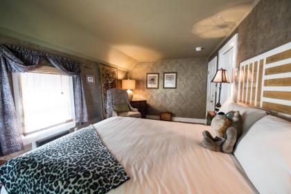 Admiral Peary Inn Bed & Breakfast - image 14