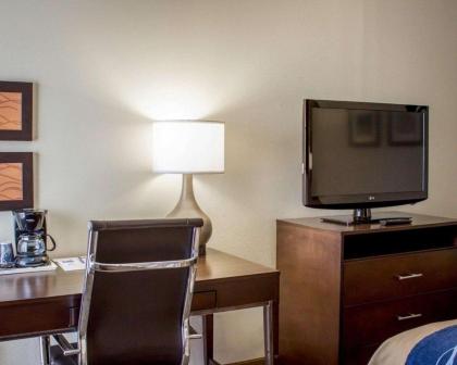 Comfort Inn & Suites Fuquay Varina - image 15