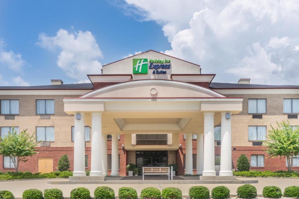 Holiday Inn Express Hotel & Suites- Gadsden an IHG Hotel - main image