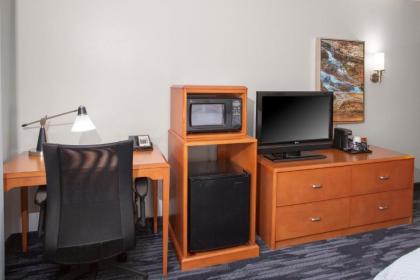 Fairfield Inn and Suites by Marriott Gadsden - image 2