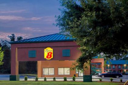 Super 8 by Wyndham Gainesville - image 11