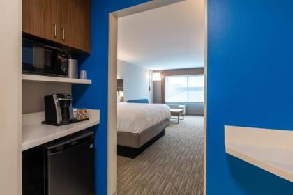 Holiday Inn Express & Suites Gainesville - Lake Lanier Area an IHG Hotel - image 9