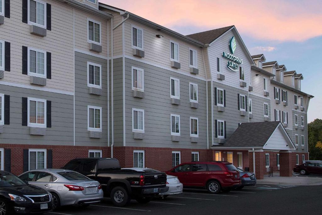 WoodSpring Suites Gainesville - image 6