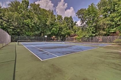 Updated Gainesville Townhome with Patio about 3 Mi to UF - image 7