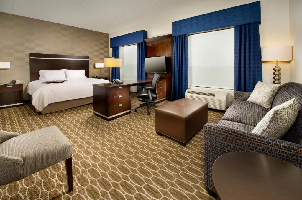 Hampton Inn and Suites Washington DC North/Gaithersburg - image 4