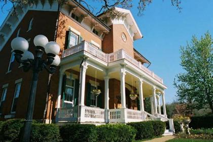 Galena Inn formerly Victorian Mansion - image 2