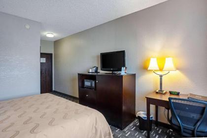 Quality Inn - image 3