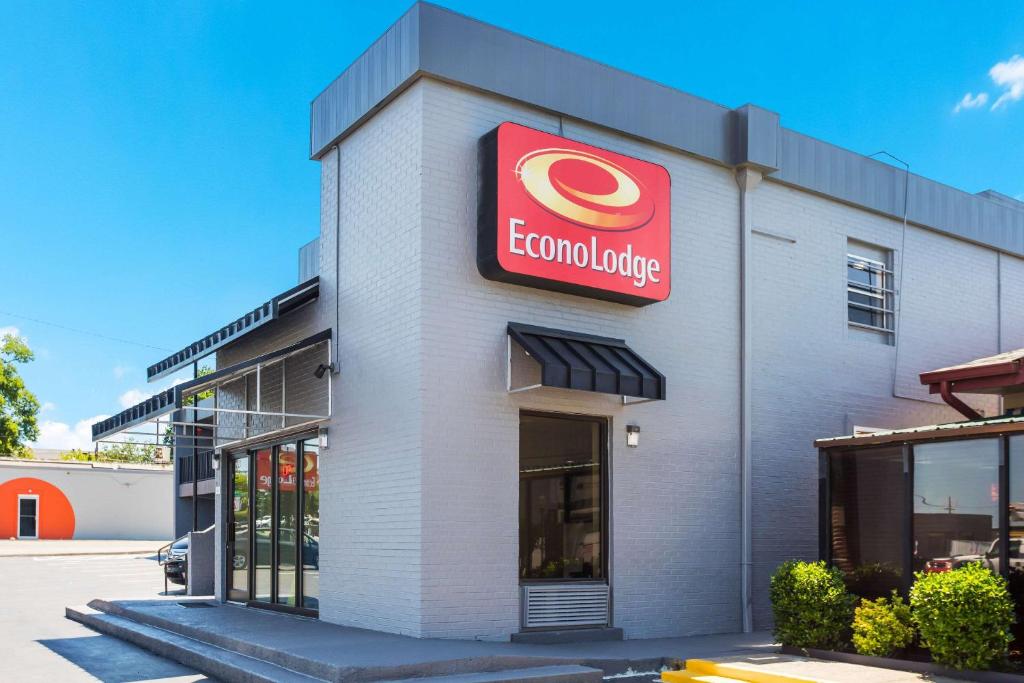 Econo Lodge Gallatin - main image