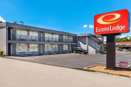 Econo Lodge Gallatin - image 3