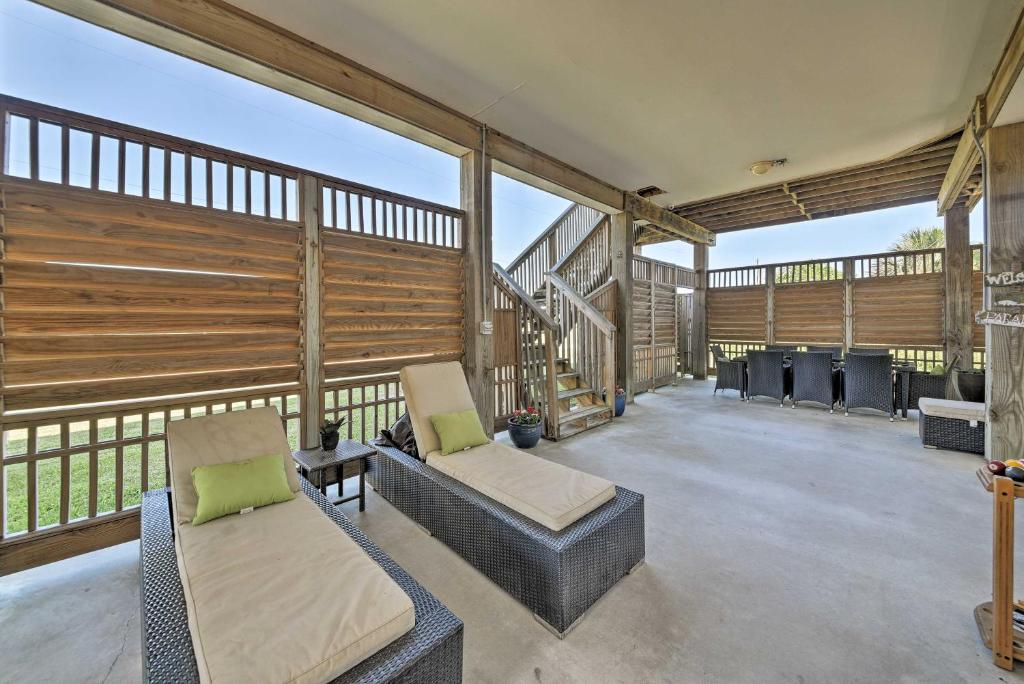 Galveston Escape with Entertainment Patio and Deck! - image 2