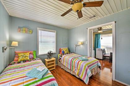 Galveston Beach House with Private Deck and Gulf Views - image 2