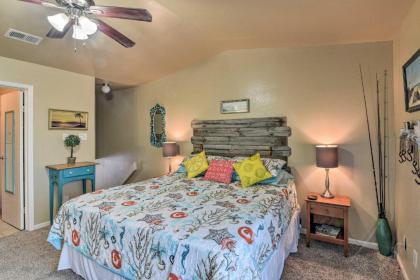 Romantic Galveston Retreat with Amenity Access! - image 14