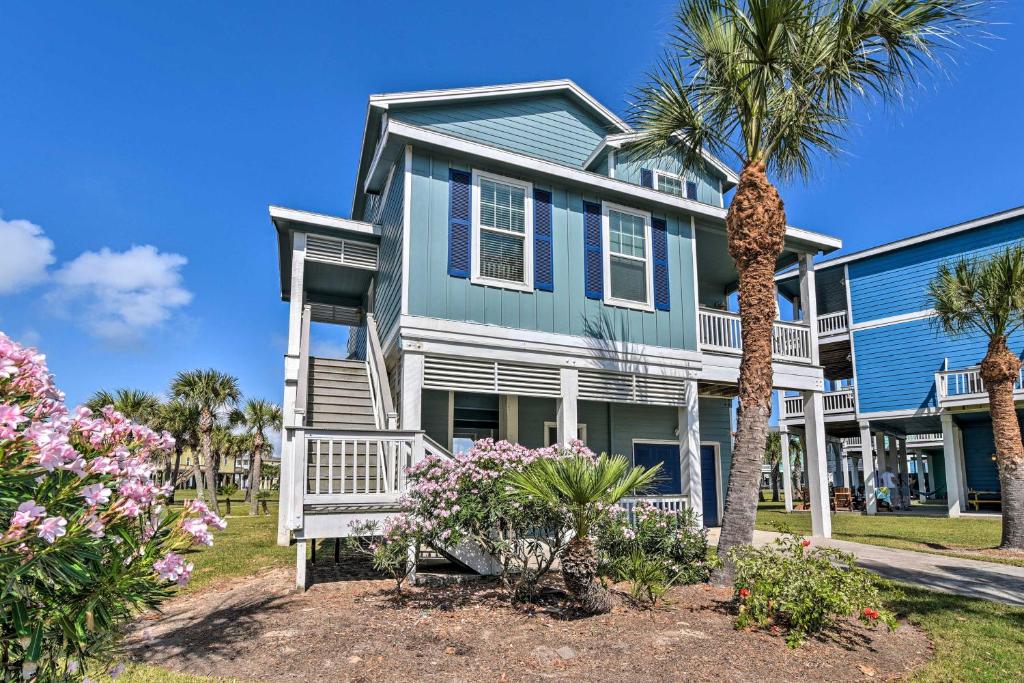 Galveston Retreat with Deck on San Luis Beach! - main image