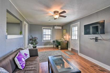 Walkable Galveston Apartment 1 Mi to Seawall - image 4