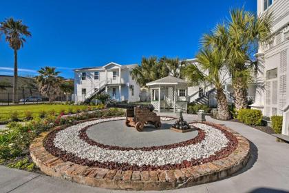 Walkable Galveston Apartment 1 Mi to Seawall - image 5