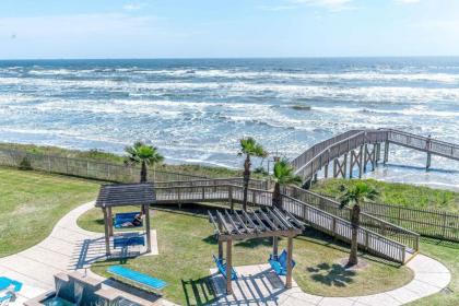 Beautiful Seascape Condo with Great Views of the Gulf - image 5