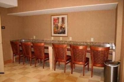 Hampton Inn Garden City - image 4