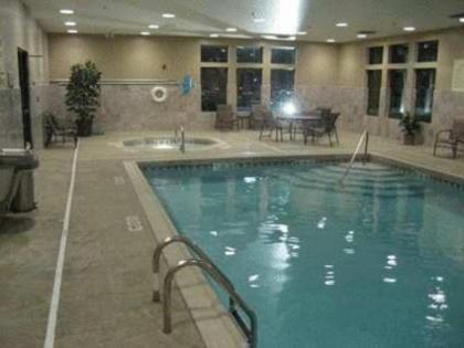 Hampton Inn Garden City - image 7