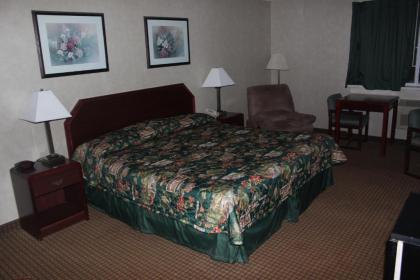 Garden City Inn - image 14