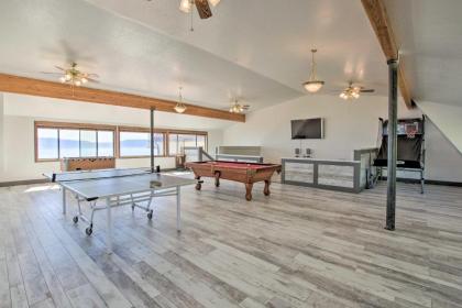 Breathtaking Bear Lake Escape with Game Room! - image 15