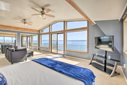 Breathtaking Bear Lake Escape with Game Room! - image 17