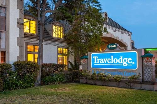 Travelodge by Wyndham Anaheim Convention Center - main image