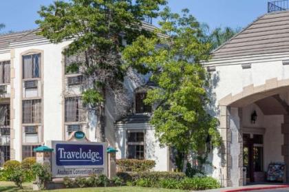 Travelodge by Wyndham Anaheim Convention Center - image 4