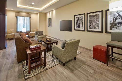 Staybridge Suites Anaheim At The Park an IHG Hotel - image 3