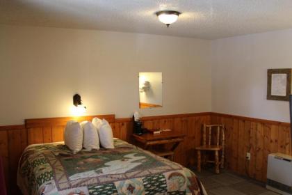 Alpine Motel of Cooke City - image 5