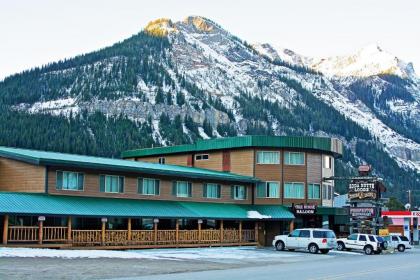 Soda Butte Lodge - image 14