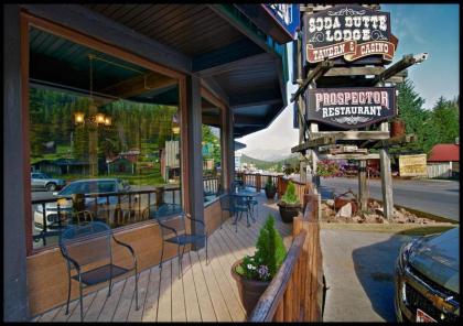 Soda Butte Lodge - image 9